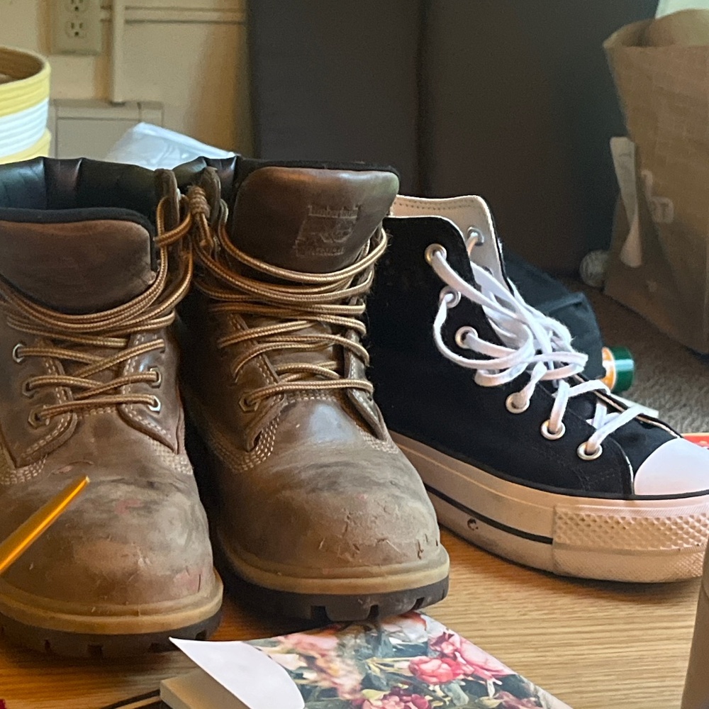 grays darned shoes